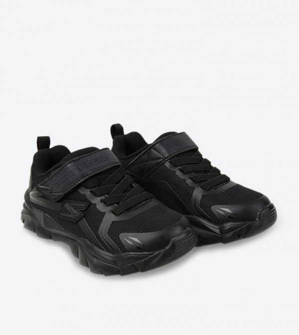 سكيتشرز حصري  - أسود أحذية برقبة منخفضة 