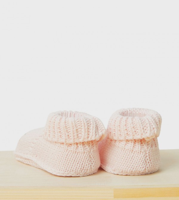 BABIES & MORE  Booties - Cream Booties