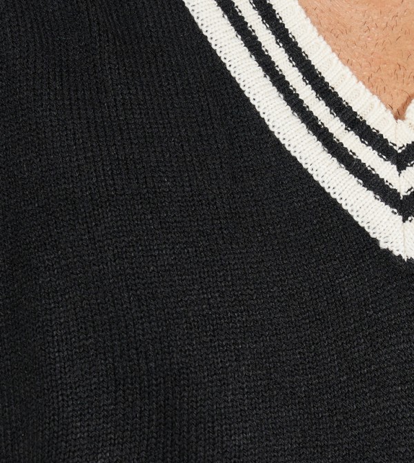 برودكت برودكت - أسود Round Neck Sweaters