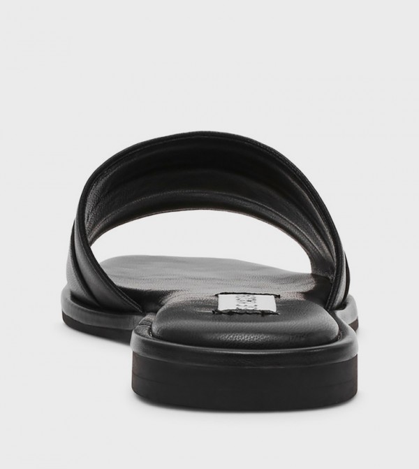 Steve Madden Steve Madden - Black Flat Sandals
