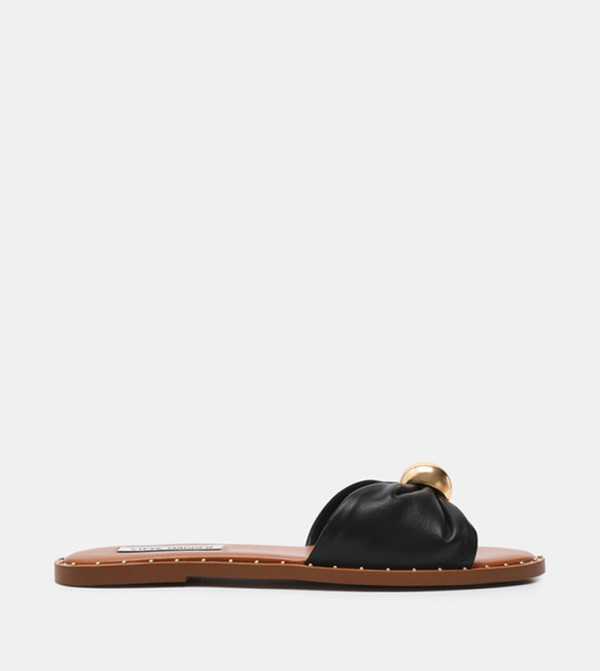 Steve Madden - Black Flat Sandals