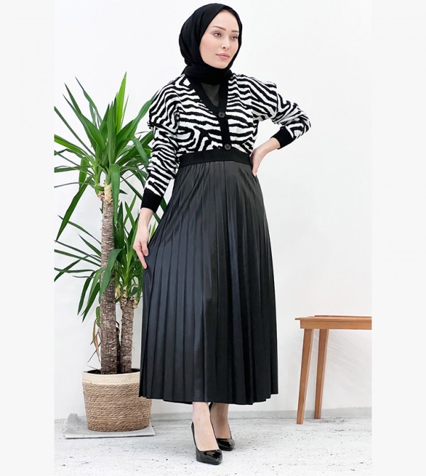 تستر دنياسي - أوتليت  - أسود Maxi Skirts