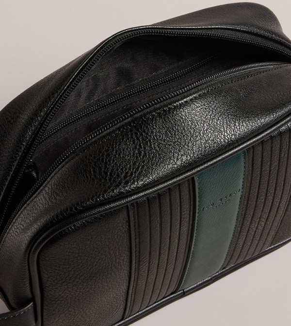 Ted Baker Ted Baker - Black Toiletry bags