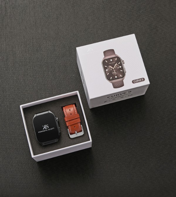 كينيث سكوت ساعات - أسود Smart & Digital Watches