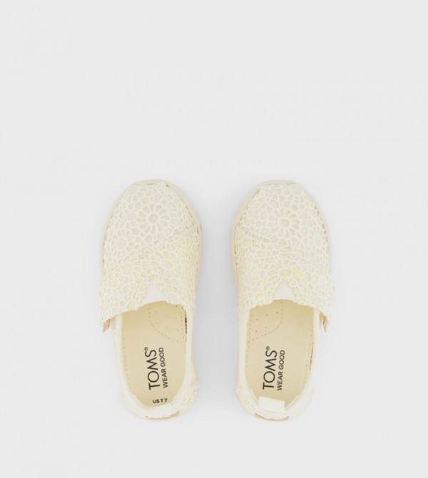 Toms Toms - Beige Casual Slip-On's