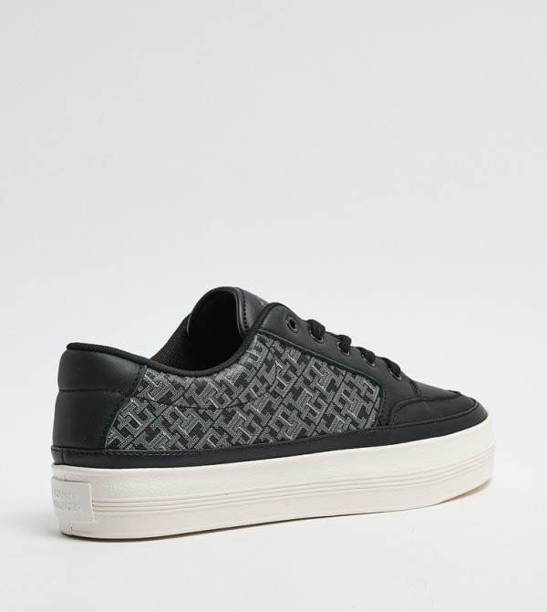Tommy Hilfiger  Sneakers - Black Low Top