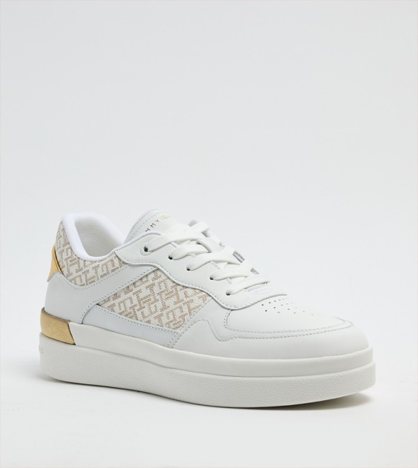 تومي هيلفيغر أحذية سنيكرز - أبيض أحذية برقبة منخفضة