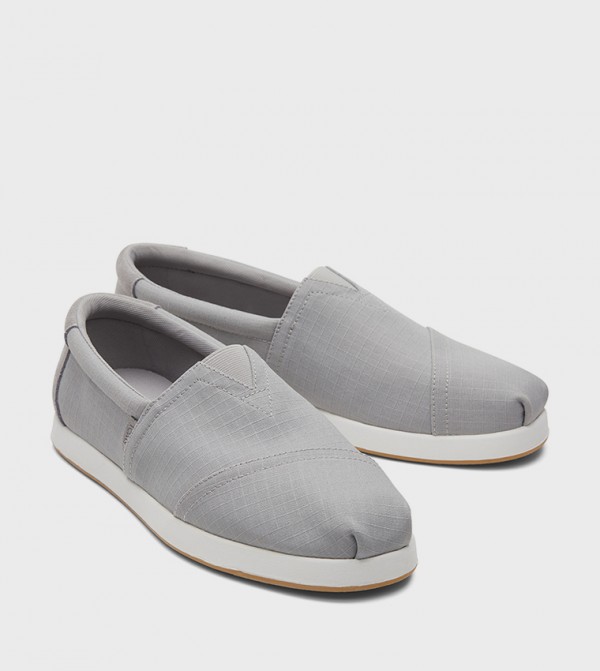 تومز  - رمادي Casual Slip on