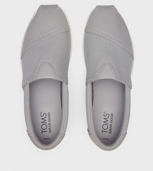 تومز  - رمادي Casual Slip on
