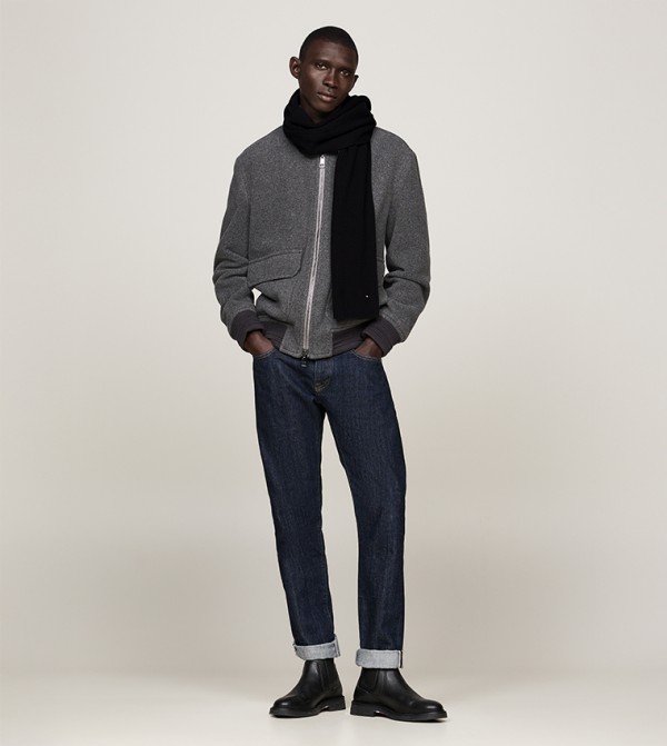 Tommy Hilfiger  Scarves - Black Woollen Scarves