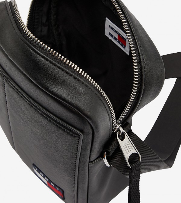 تومي جينز  حقائب يد - أسود Cross Body & Sling Bags