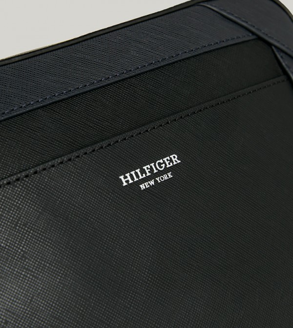 Tommy Hilfiger Tommy Hilfiger - Black Cross Body & Sling Bags