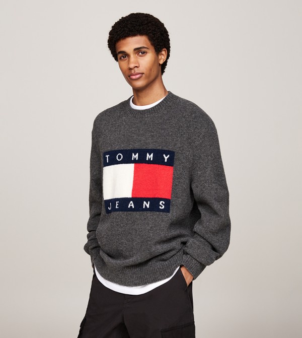 تومي جينز  سترات و كارديغانات  - رمادي Sweaters