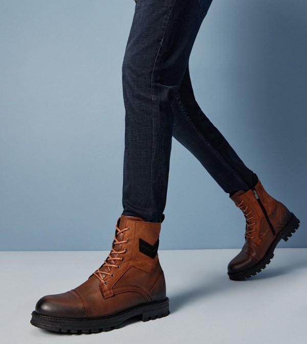 يايا باي هوتيش - اوتليت - بني Lace up Boots