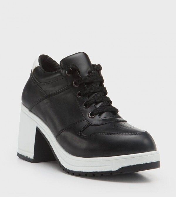 يايا باي هوتيش - اوتليت - أسود أحذية بكعب