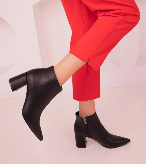 SOHO - Outlet  - Black Ankle length Boots
