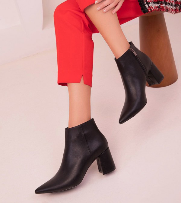 SOHO - Outlet  - Black Ankle length Boots