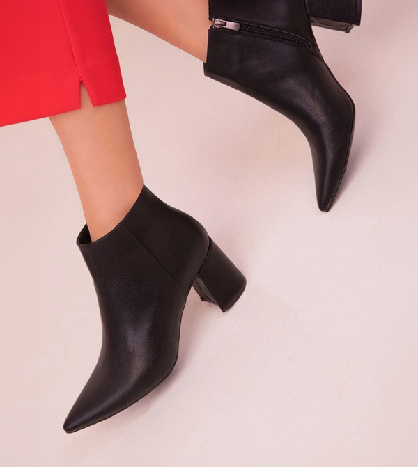 SOHO - Outlet  - Black Ankle length Boots