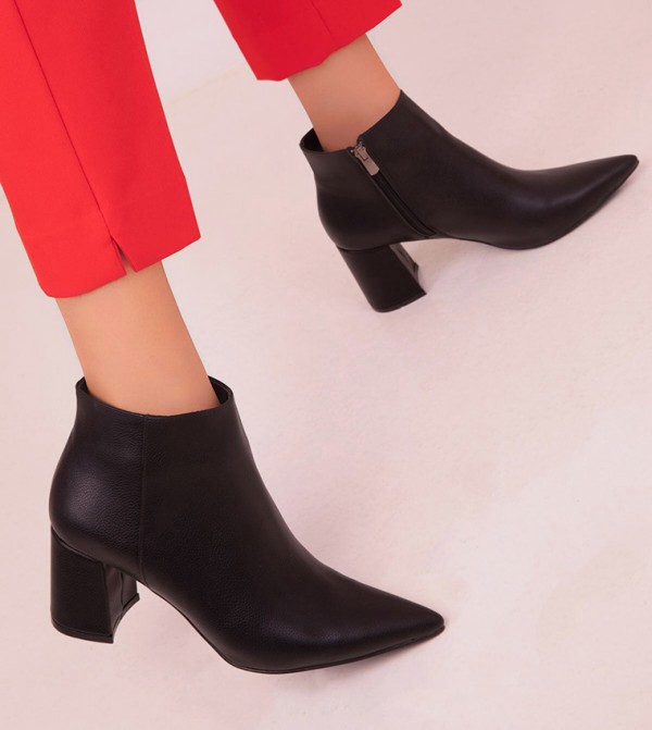 SOHO - Outlet  - Black Ankle length Boots