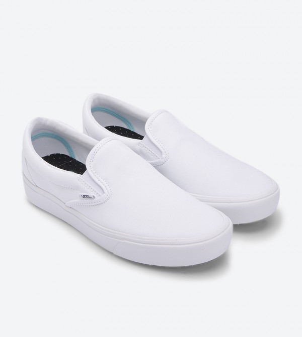 Vans Vans - White Slip-ons