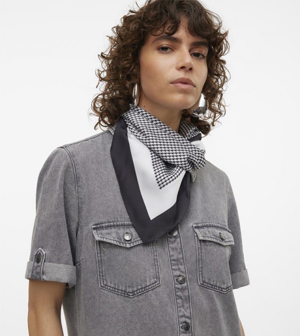 Vero Moda VERO MODA - Black Knitted Scarves
