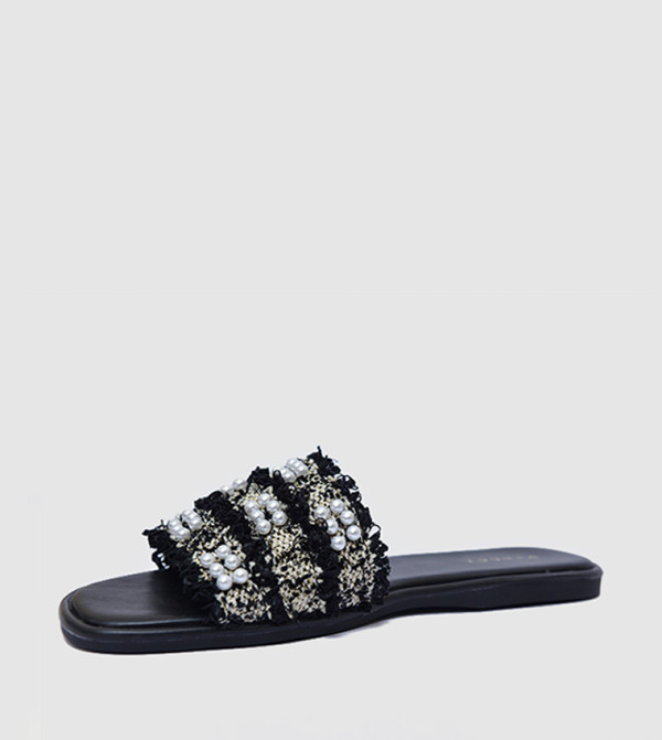 فينتشي فينتشي - أسود الصنادل المسطحة