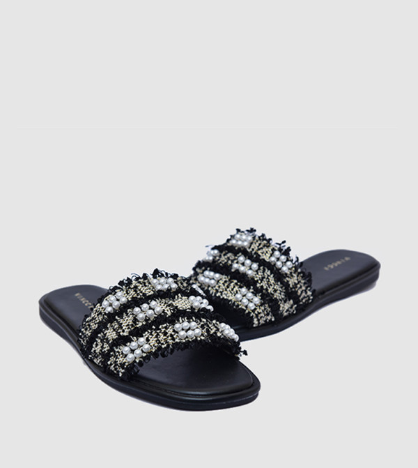 فينتشي فينتشي - أسود الصنادل المسطحة