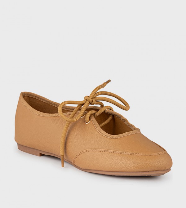 VINCCI  Flat Shoes - Tan undefined