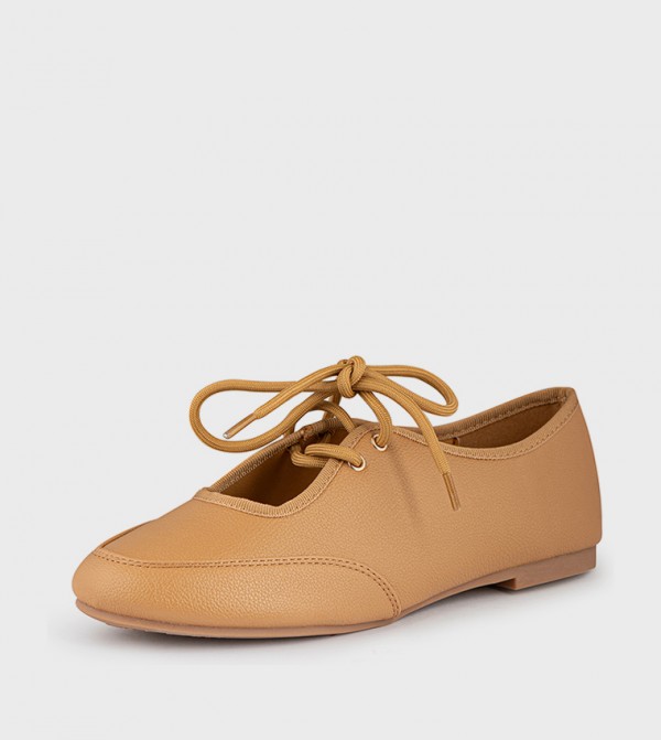 VINCCI  Flat Shoes - Tan undefined