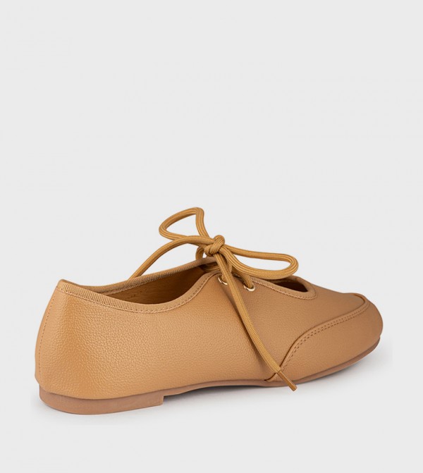 VINCCI  Flat Shoes - Tan undefined