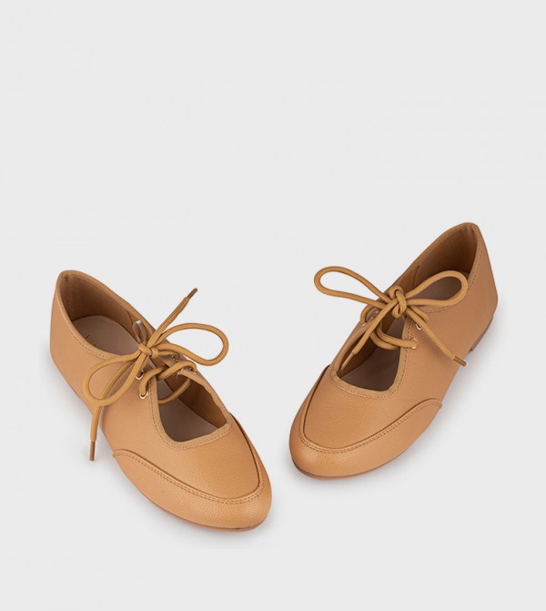 VINCCI  Flat Shoes - Tan undefined