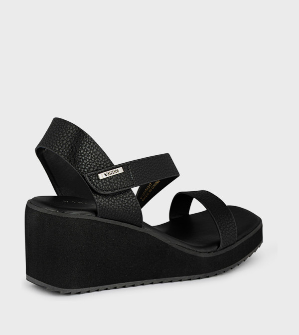 فينتشي فينتشي - أسود أحذية كعب سميك