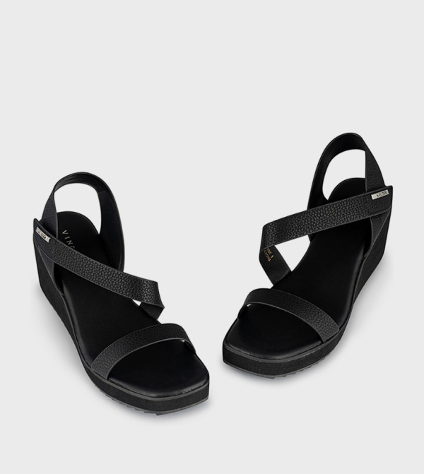 فينتشي فينتشي - أسود أحذية كعب سميك