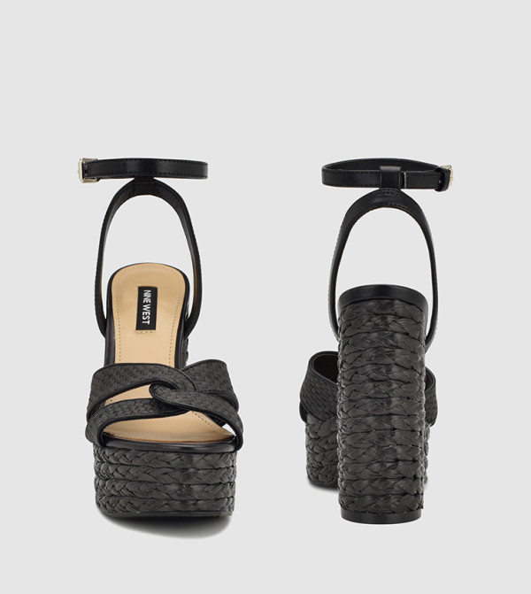 ناين وست  صنادل كعب عالي - أسود Heeled Sandals