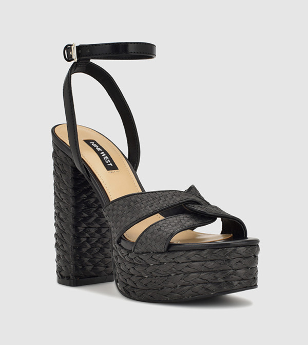 ناين وست  صنادل كعب عالي - أسود Heeled Sandals