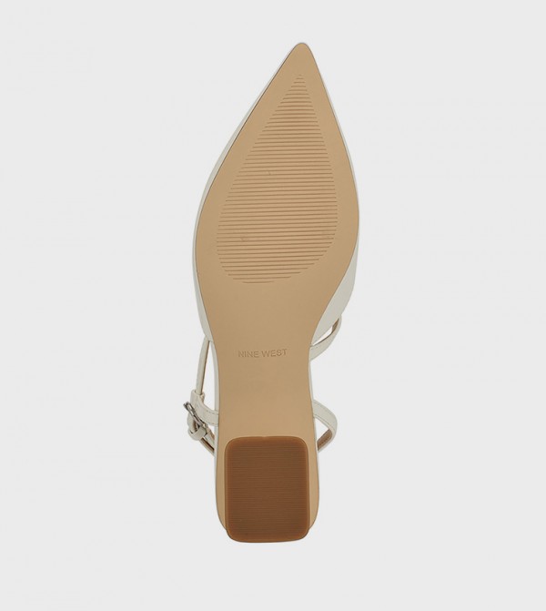 Nine West Nine West - White Pumps