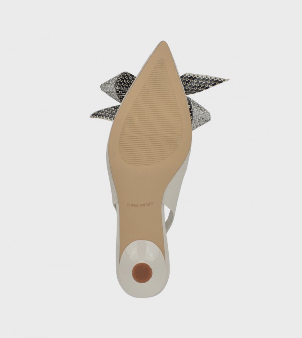 Nine West Nine West - White Pumps