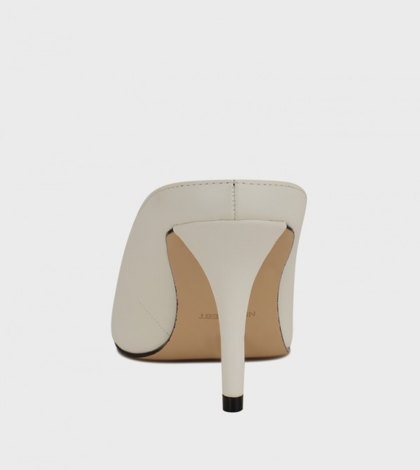 Nine West Nine West - White Pumps