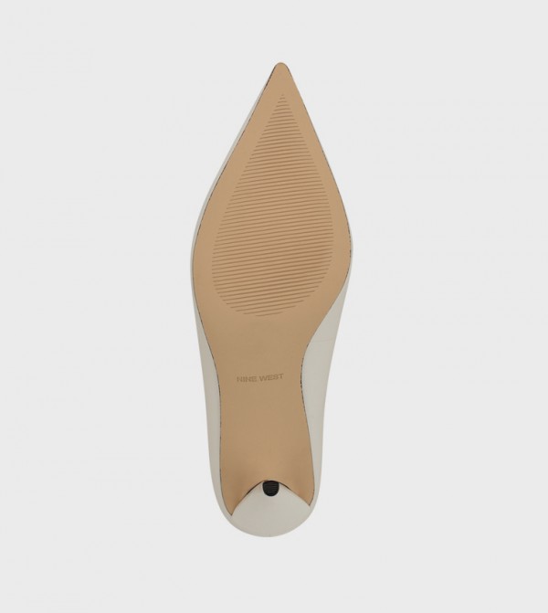 Nine West Nine West - White Pumps