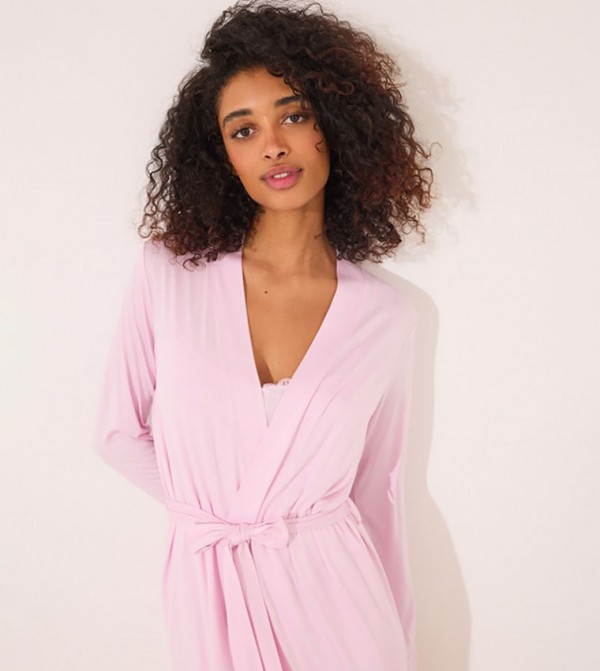 ويمينز سيكريت - وردي Night Robes & Kimonos