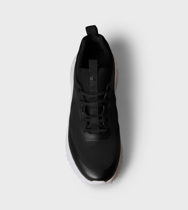 كالفين كلاين كالفين كلاين - أسود أحذية برقبة منخفضة 