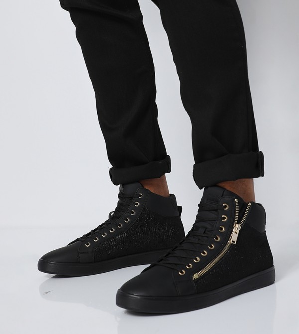 Low Top Casual Sneakers-Black