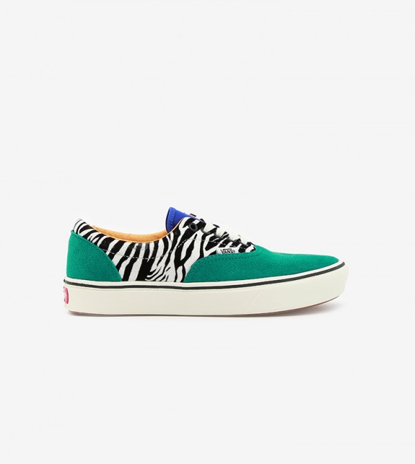 vans zebra comfycush era