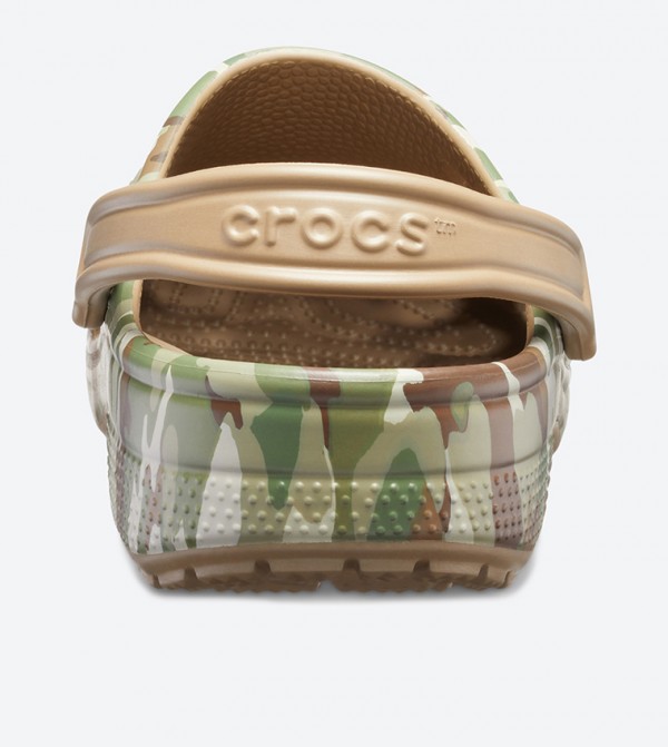 crocs classic graphic ii clog