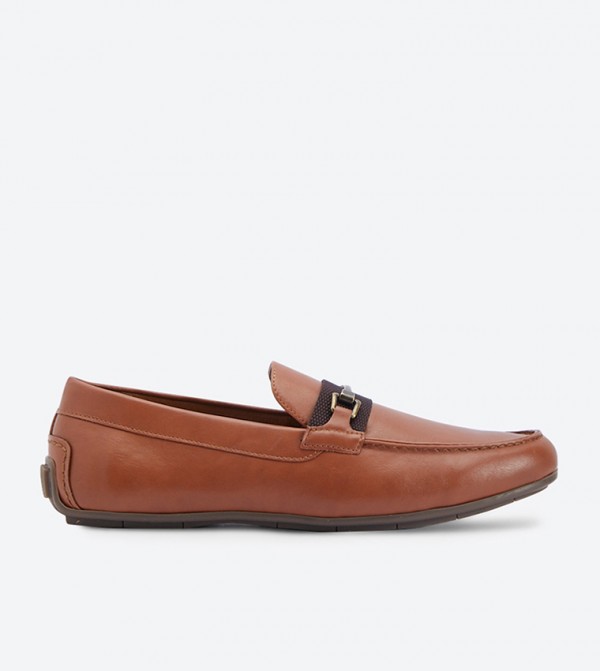 round toe vegan loafers