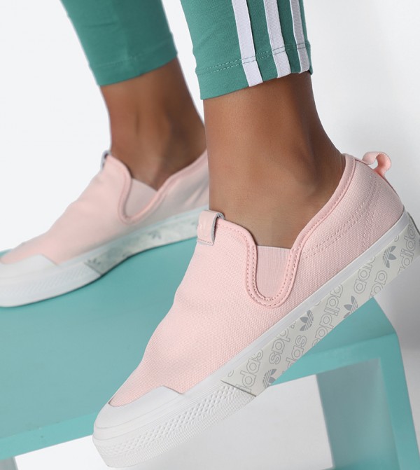nizza slip on