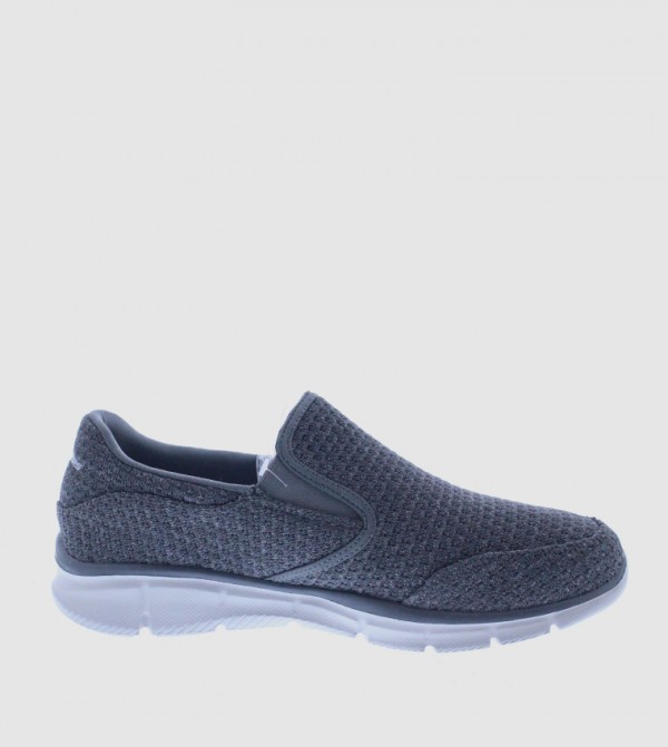 52745 skechers