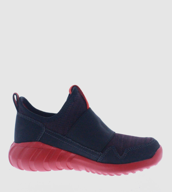 red skechers slip on