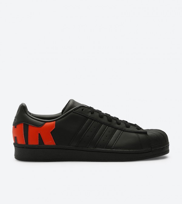 Superstar Sneakers - Black B37981