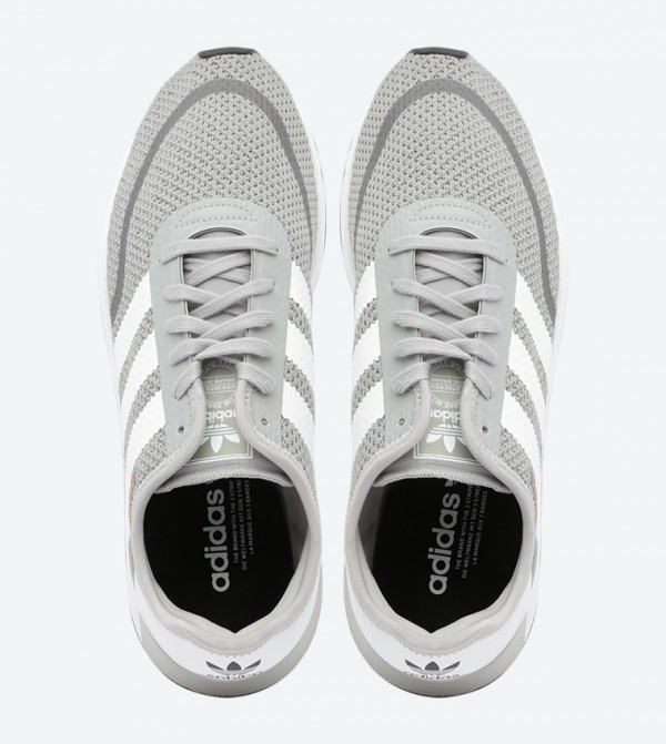 cq2334 adidas